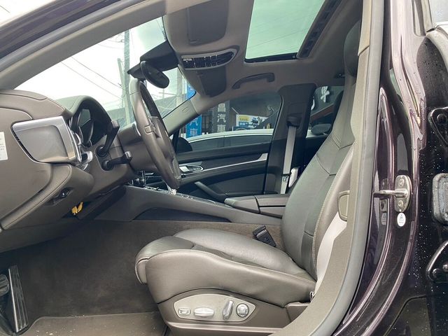 PORSCHE保時捷 PANAMERA  第13張相片