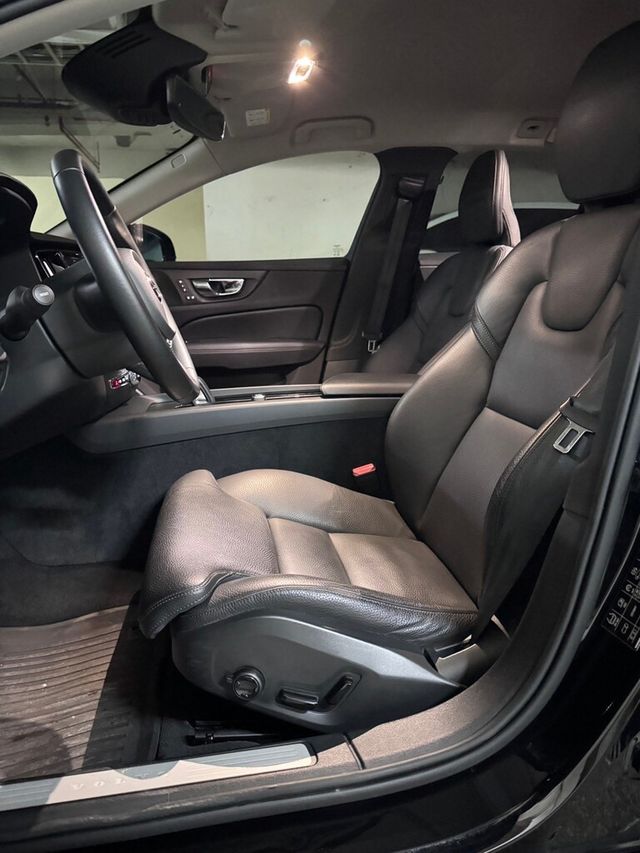 VOLVO富豪 V60  第13張相片