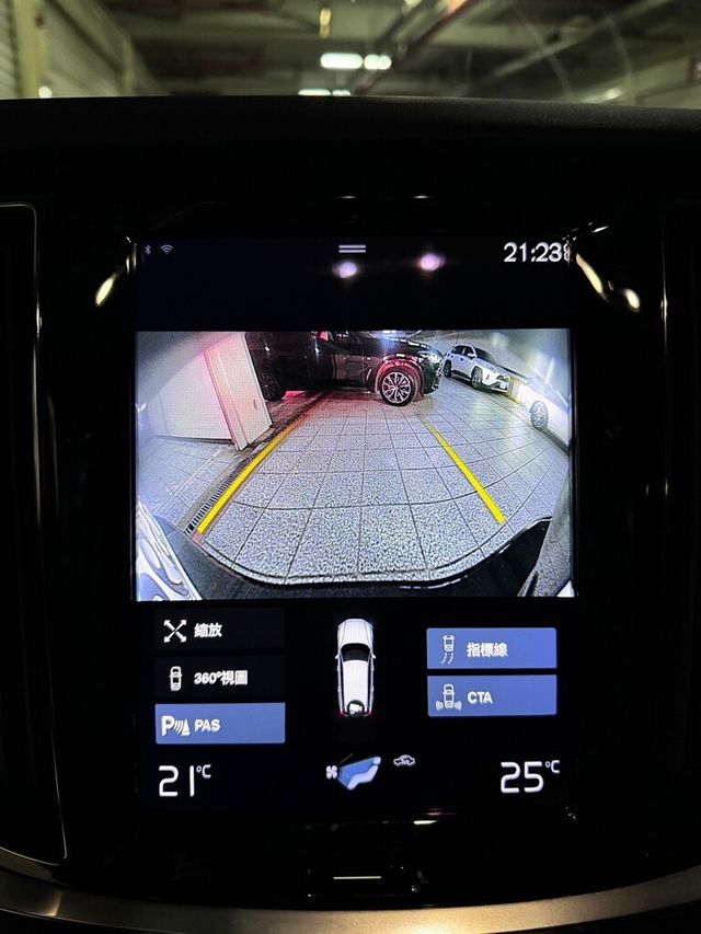 VOLVO富豪 V60  第25張相片