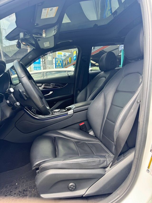 M-BENZ賓士 GLC300  第7張相片