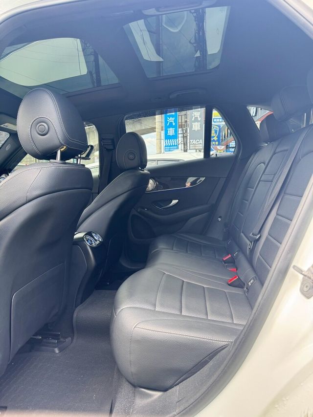 M-BENZ賓士 GLC300  第8張相片