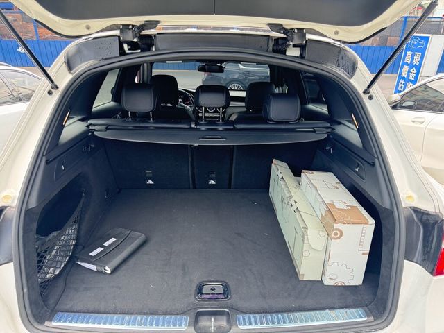 M-BENZ賓士 GLC300  第11張相片