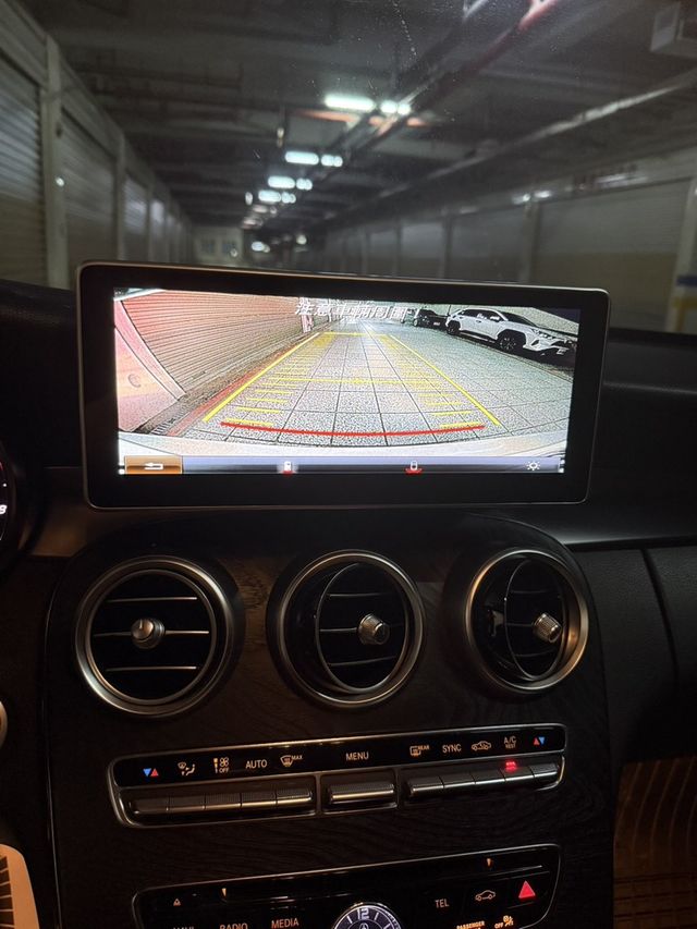 M-BENZ賓士 C300  第10張相片