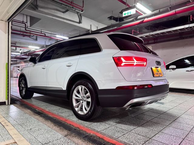 AUDI奧迪 Q7  第5張相片