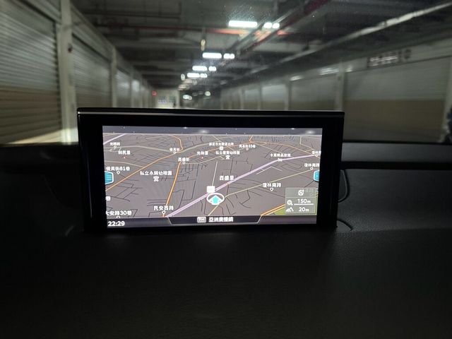 AUDI奧迪 Q7  第16張相片