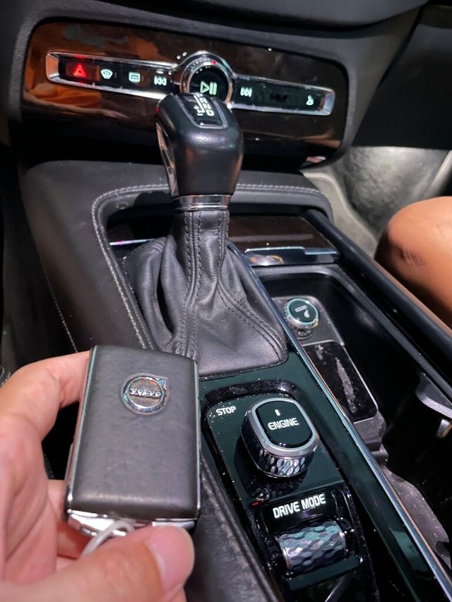 VOLVO富豪 XC90  第18張相片