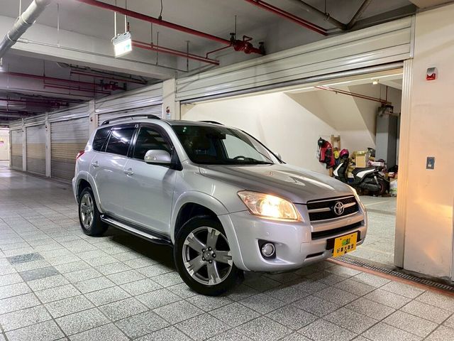 TOYOTA豐田 RAV4  第1張相片