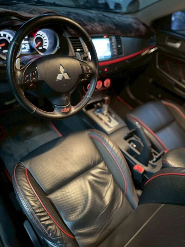 MITSUBISHI三菱 LANCER IO  第6張相片