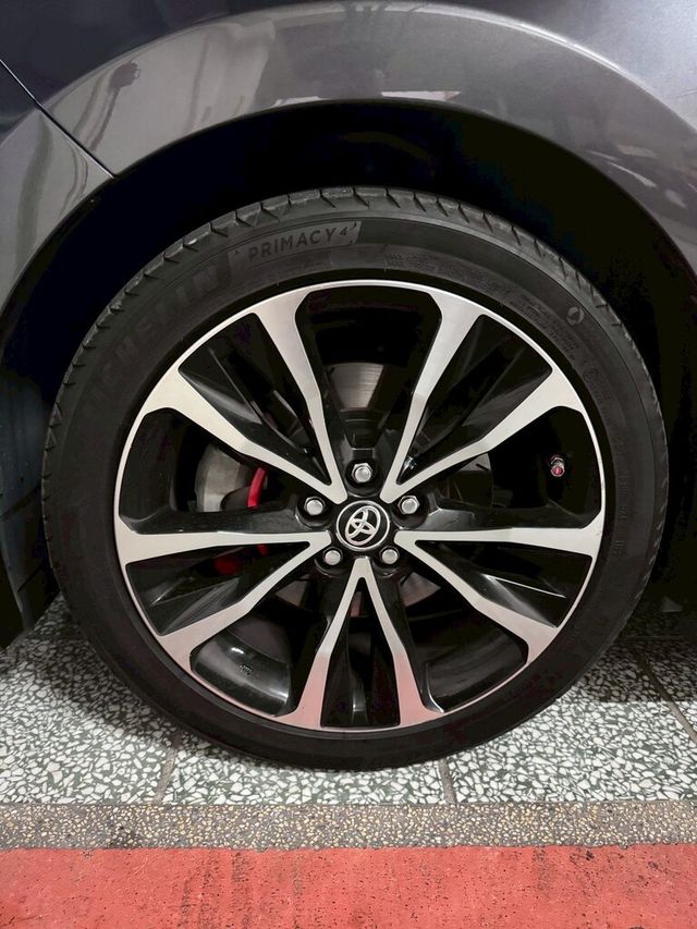 TOYOTA豐田 ALTIS  第9張相片