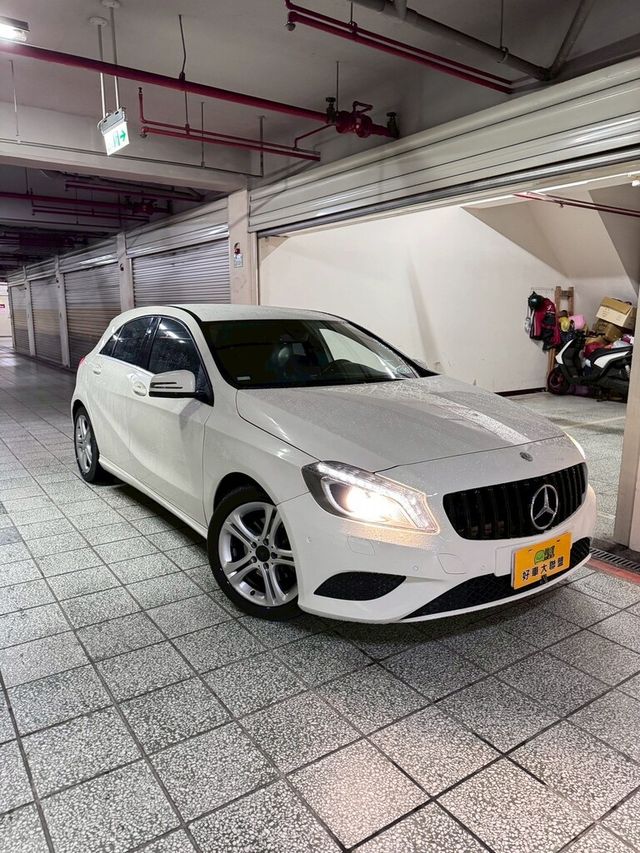 M-BENZ賓士 A180  第2張相片