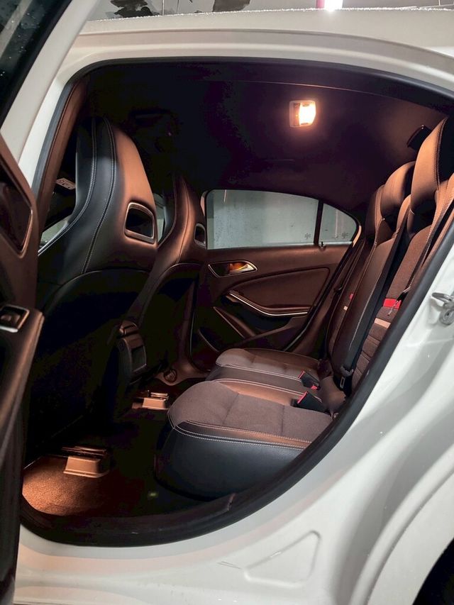 M-BENZ賓士 A180  第8張相片