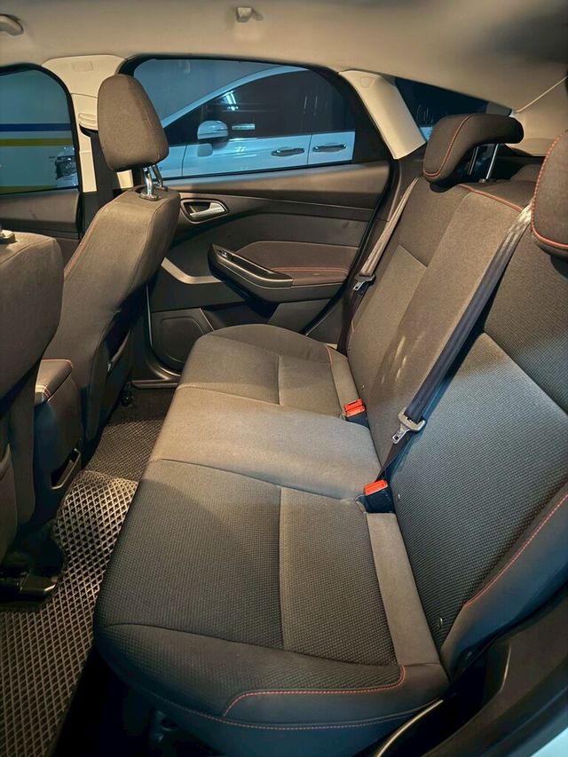 FORD福特 FOCUS  第7張相片