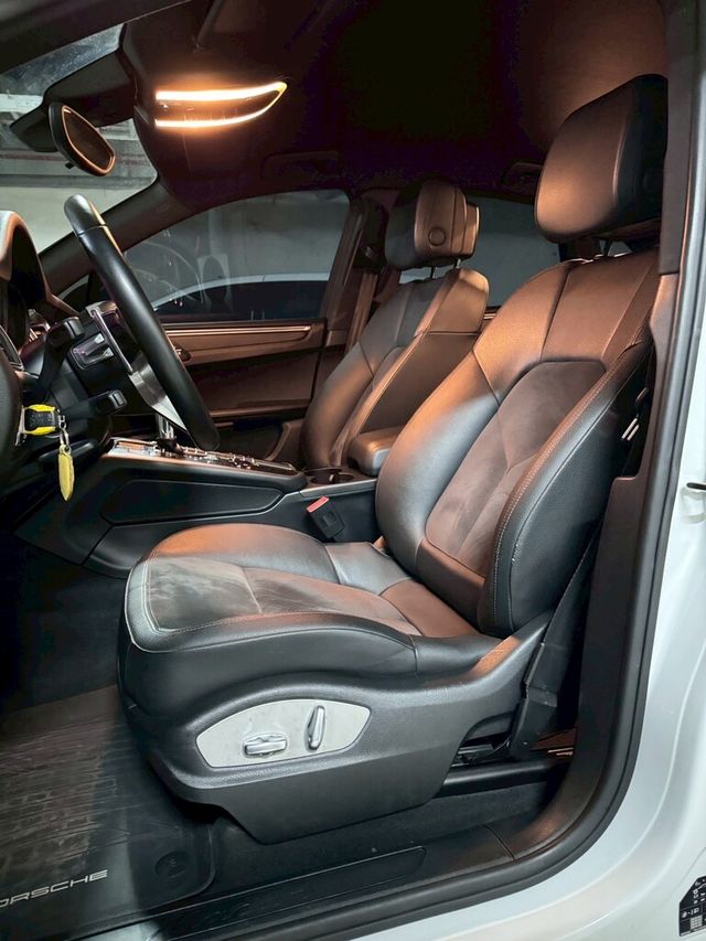 PORSCHE保時捷 MACAN  第8張相片