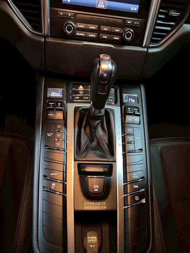 PORSCHE保時捷 MACAN  第14張相片