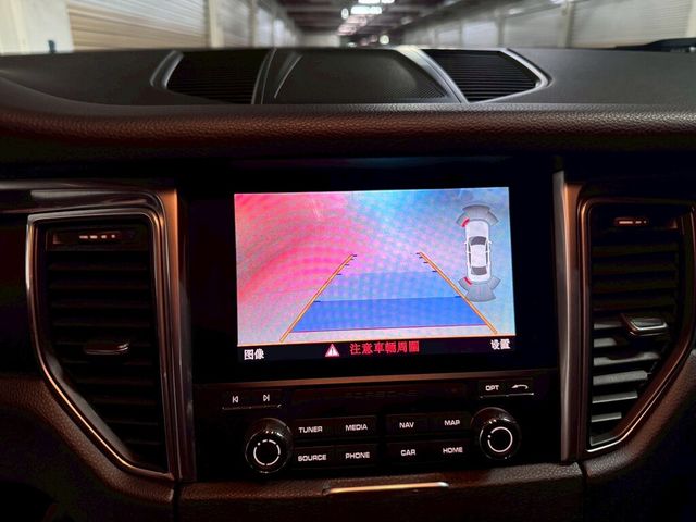 PORSCHE保時捷 MACAN  第15張相片