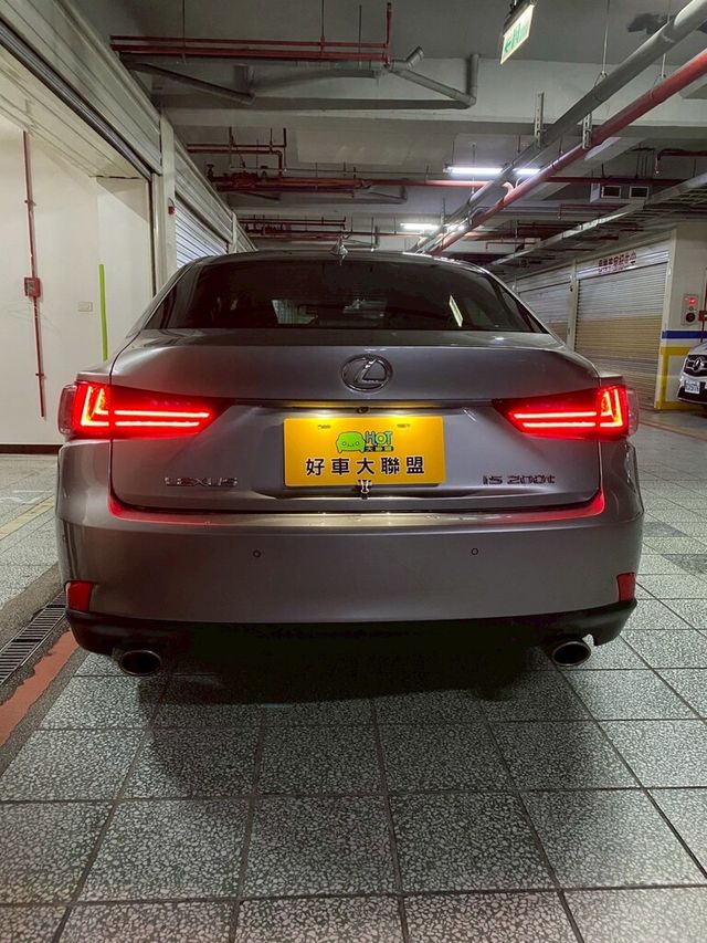 LEXUS凌志 IS200T  第4張相片