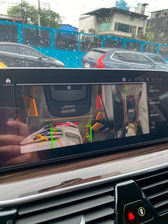 BMW寶馬 520I  第13張相片