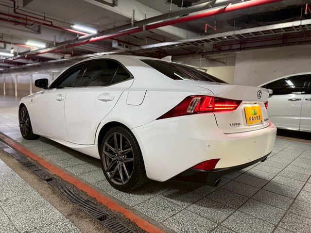 LEXUS凌志 IS200T  第5張相片