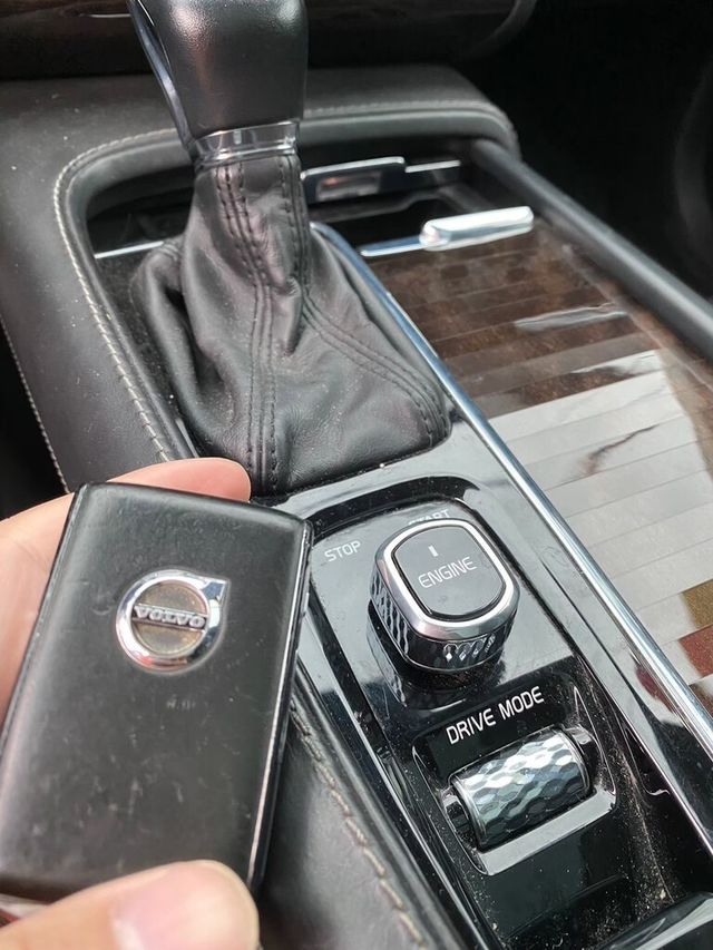 VOLVO富豪 XC90  第14張相片