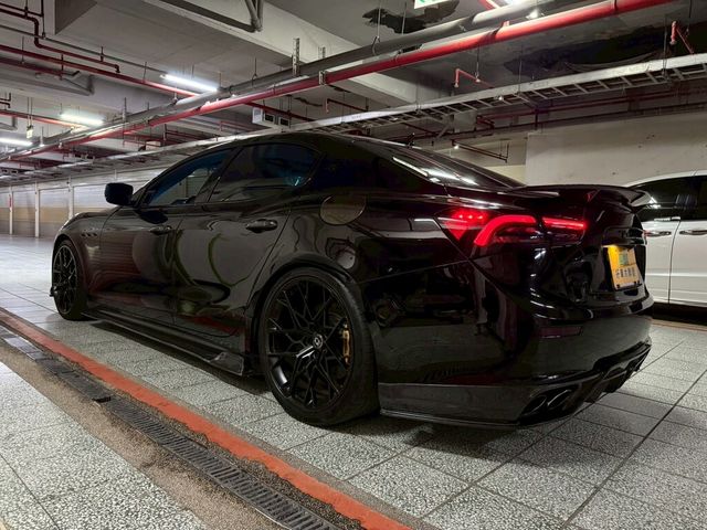 MASERATI瑪莎拉蒂 GHIBLI SQ4  第5張相片