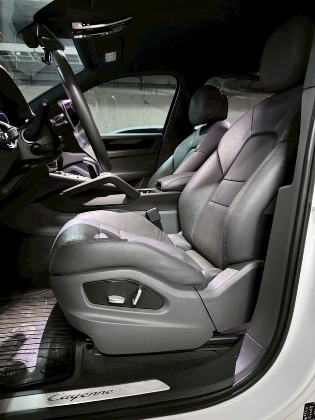 PORSCHE保時捷 CAYENNE  第7張相片
