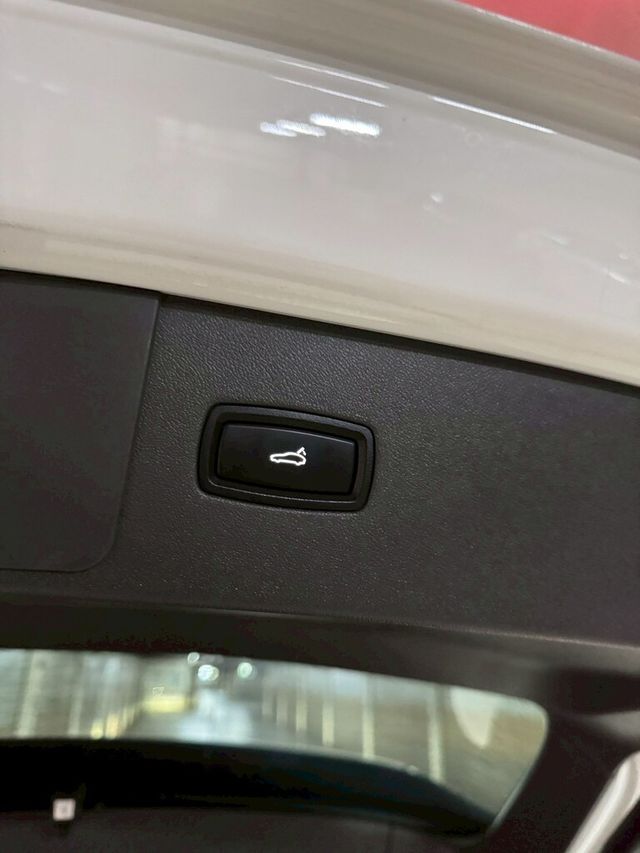 PORSCHE保時捷 CAYENNE  第17張相片