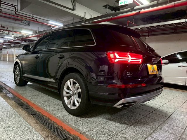 AUDI奧迪 Q7  第5張相片