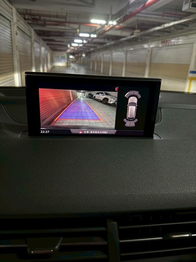 AUDI奧迪 Q7  第12張相片