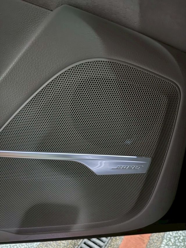 AUDI奧迪 Q7  第13張相片