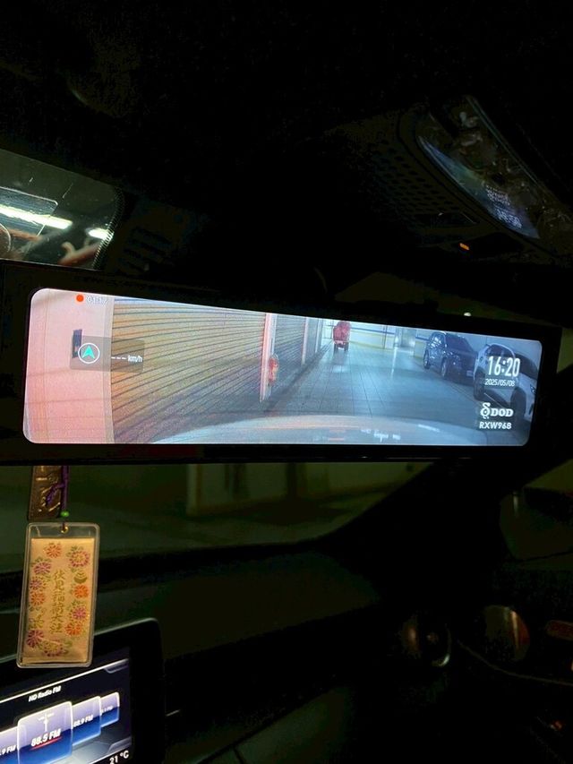 M-BENZ賓士 C300  第10張相片