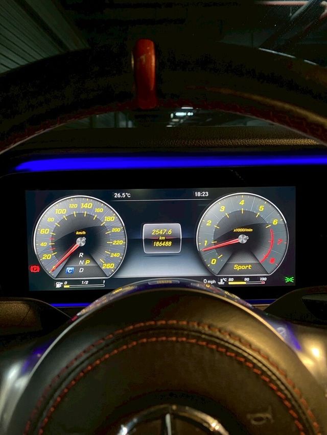 M-BENZ賓士 E300  第14張相片