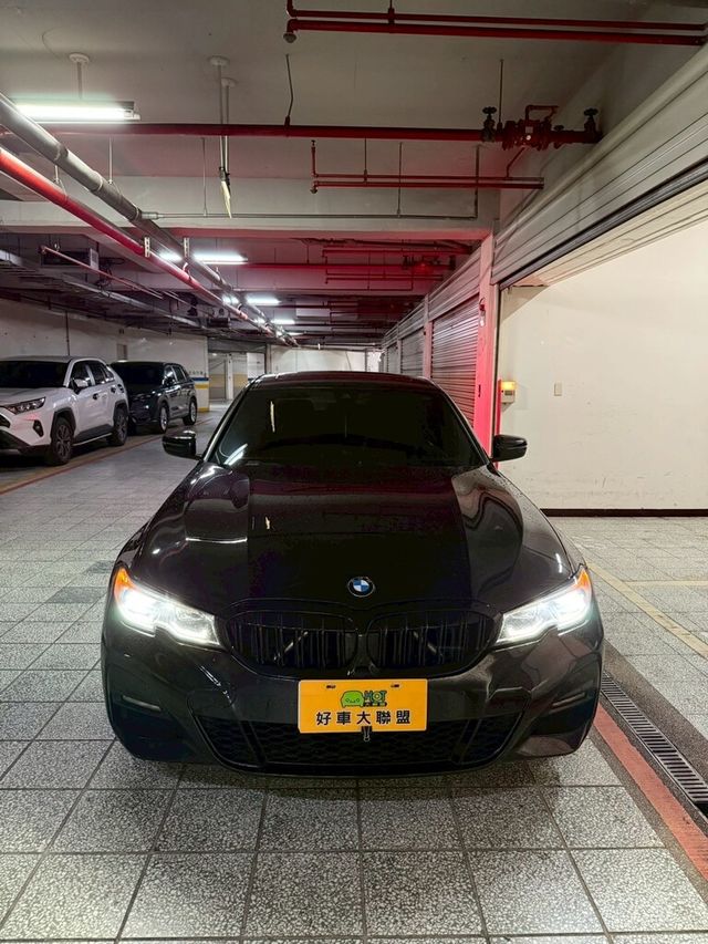 BMW寶馬 330I M SPORT  第3張相片