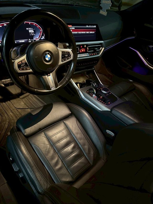 BMW寶馬 330I M SPORT  第6張相片