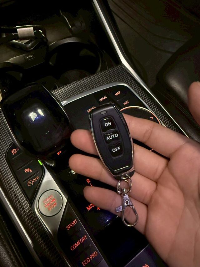 BMW寶馬 330I M SPORT  第10張相片