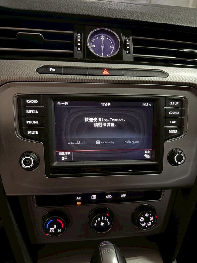 VOLKSWAGEN福斯 PASSAT VARIANT  第10張相片