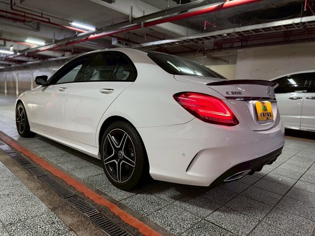 M-BENZ賓士 C300  第5張相片