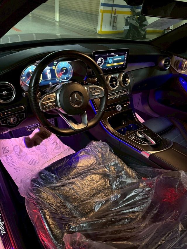 M-BENZ賓士 C300  第6張相片