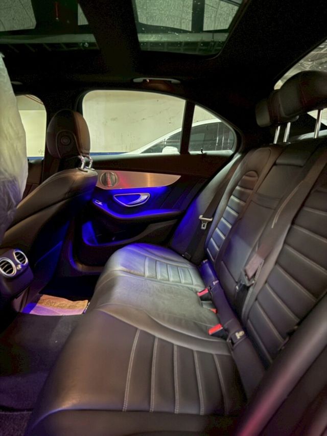 M-BENZ賓士 C300  第8張相片