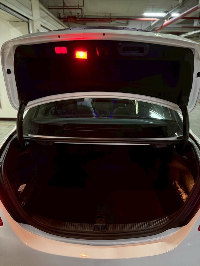 M-BENZ賓士 C300  第9張相片