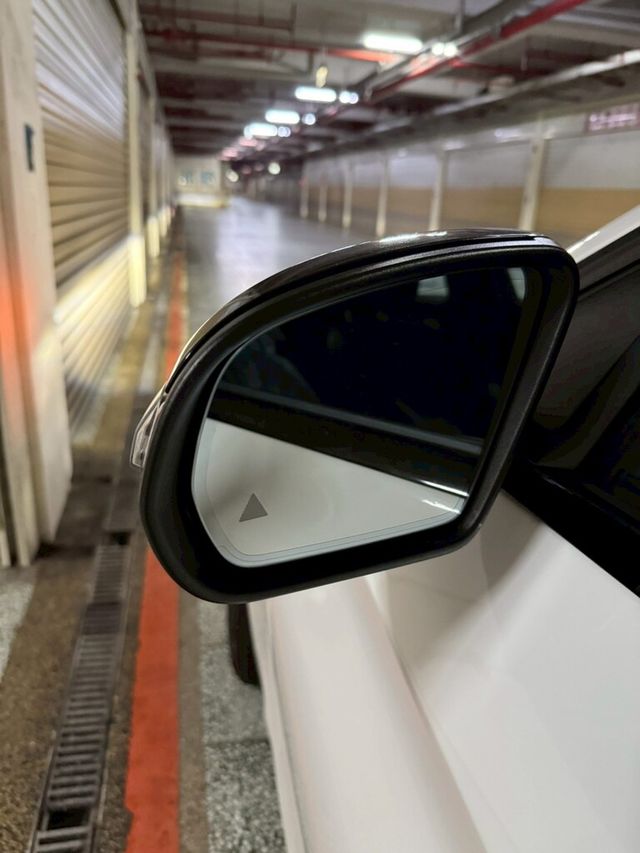 M-BENZ賓士 C300  第16張相片