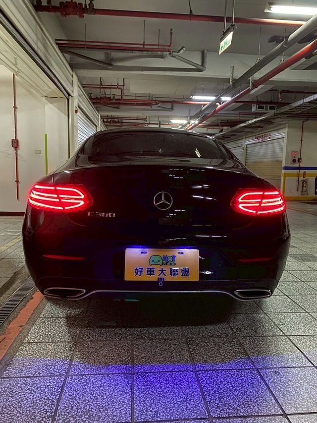 M-BENZ賓士 C300 COUPE  第4張相片