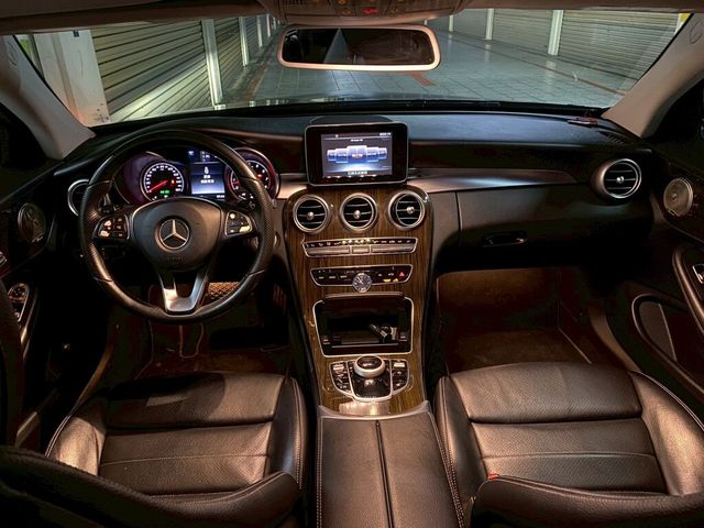 M-BENZ賓士 C300 COUPE  第6張相片