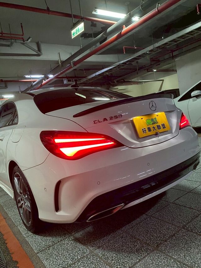M-BENZ賓士 CLA250  第5張相片