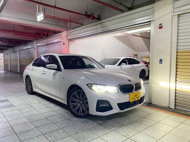 BMW寶馬 330I M SPORT  第1張相片