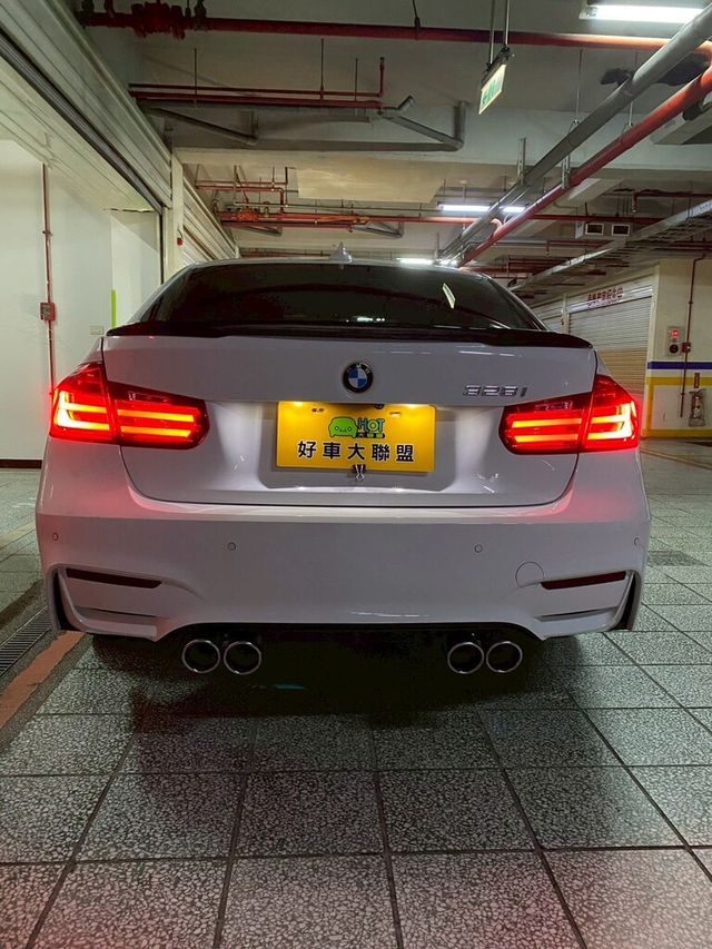 BMW寶馬 328I  第4張相片