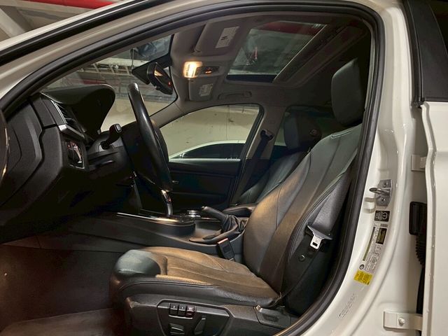 BMW寶馬 328I  第7張相片