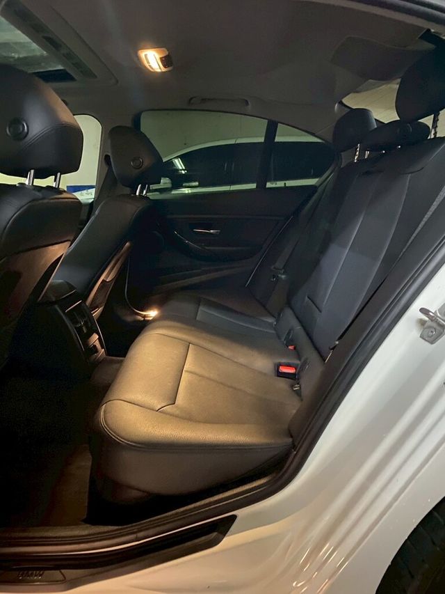 BMW寶馬 328I  第8張相片
