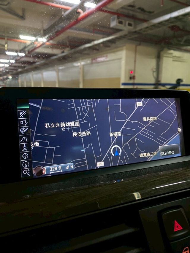 BMW寶馬 328I  第10張相片
