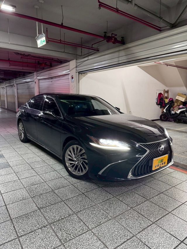 LEXUS凌志 ES300H  第2張相片