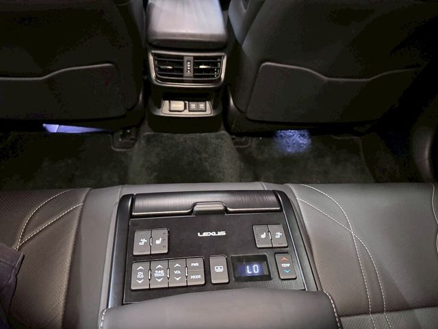 LEXUS凌志 ES300H  第11張相片